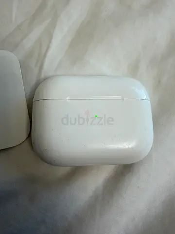 AirPods Pro 2 + AppleCare+ (No box but with its original type c and extra ear tips)