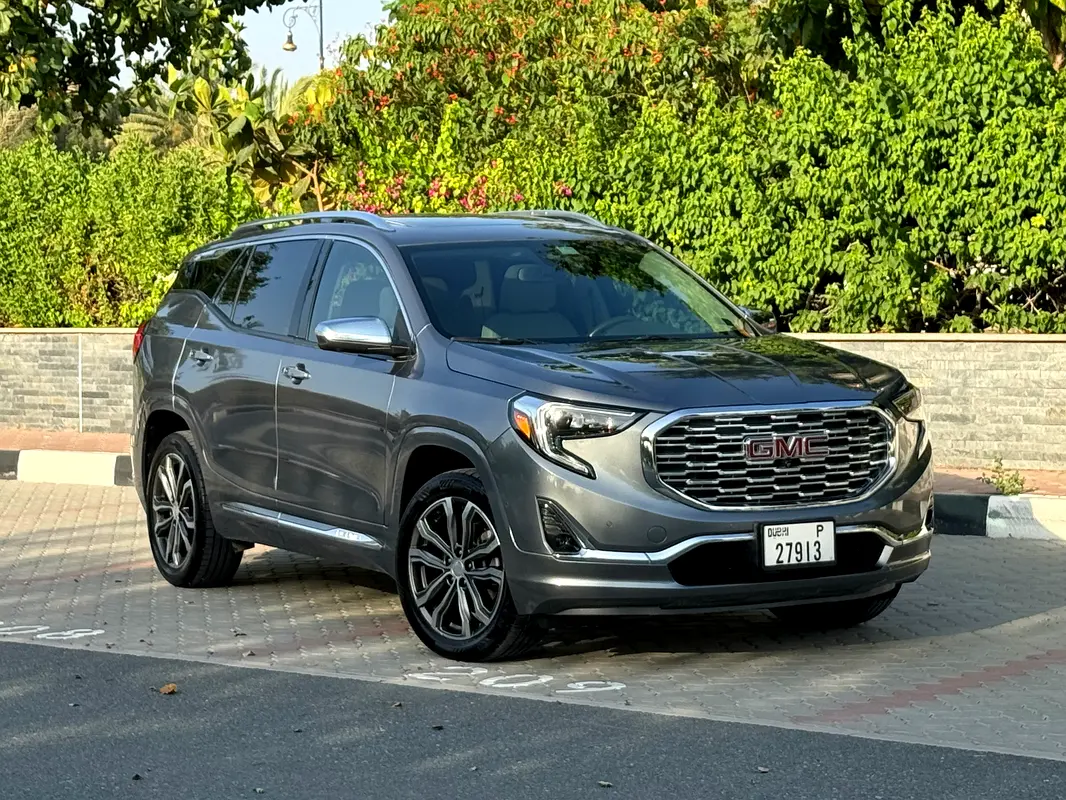 GMC Terrain 2020 — photo 1 of 19