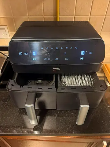 Beko Dual-Basket Air Fryer - Good Condition