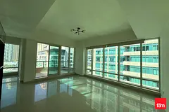 Marina Views/ Exclusive /Chiller Free/2 Parkings