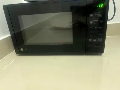 LG microwave 6 months old