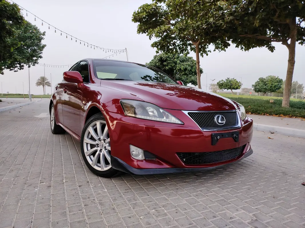 Lexus IS-Series 2007 — photo 1 of 18