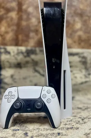 Sony PS5 Disc Edition (UAE version) For sale