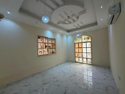 For rent, a luxurious villa with five master bedrooms and a maid's room in Al Mowaihat 3 – Ajman