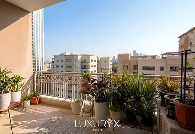 Spacious 2BR | Fully Upgraded | Rooftop Pool