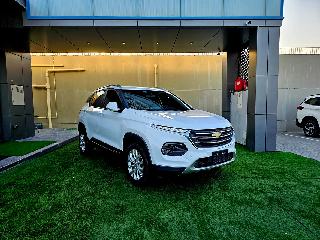 Chevrolet Groove 2023 — photo 1 of 15