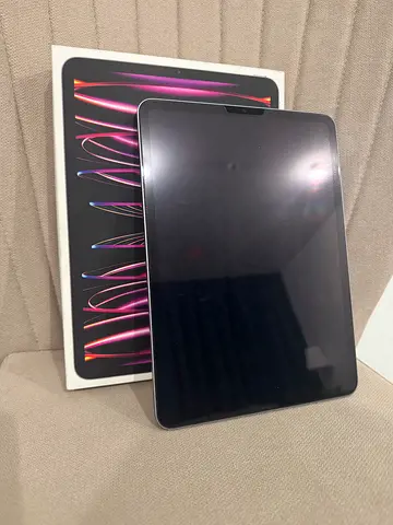 Apple iPad Pro (11-inch) 256gb— Space Gray, Excellent Condition with Original Box
