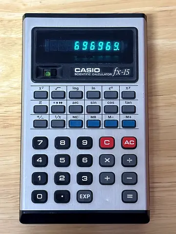 Vintage handheld calculator in working condition CASIO