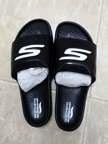 Unused Sketchers Hyperburst Slides - with box