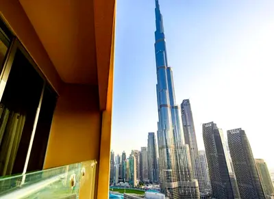 Elegant 1BR | Burj Khalifa View | Ready to Move In