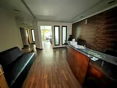 FULLY FITTED// CLOSE TO METRO // 1200SQFT OFFICE. BOOK NOW