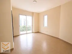 EN -SUITE | PET FRIENDLY | VACANT | LAKE VIEW | STORE ROOM