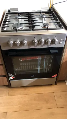 Haier 4-Burner Gas Range with Oven - Good Condition