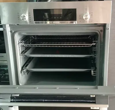 Bosch built-in stainless steel electric oven - good condition