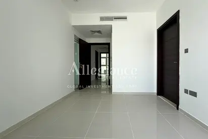 Spacious 3BR | Open Kitchen | Prime Location