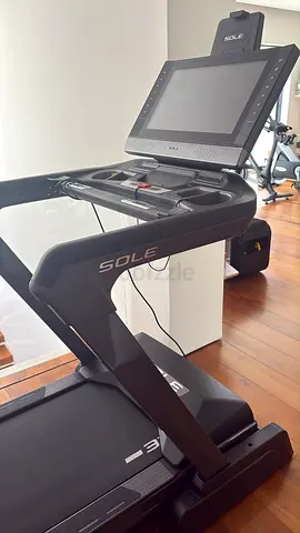 Sole F89 Treadmill - Good Condition, Home Used