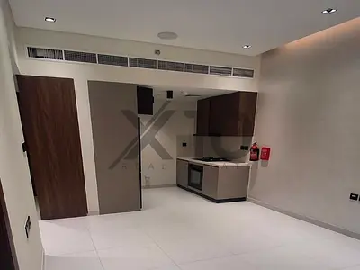 Modern 1BR | Vacant | Type 1 | Semi-furnished