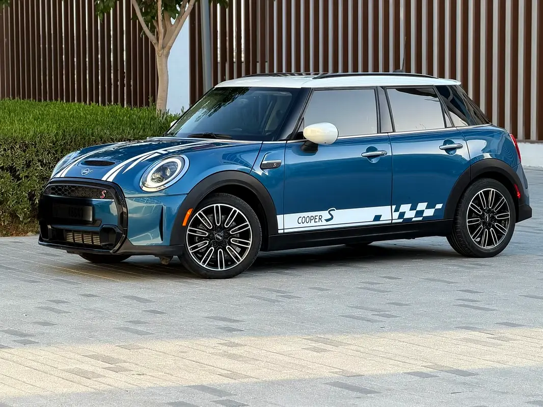 MINI Cooper 2024 — photo 1 of 20