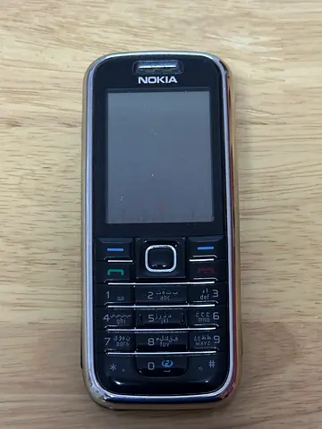Old Nokia phone 6233