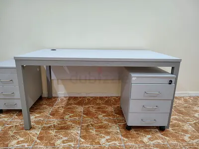 White Office Desk with Mobile Pedestal Drawers