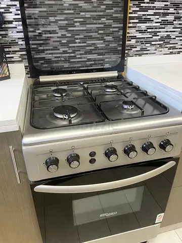 SUPER GENERAL Fuel Efficient Oven
With Gas Burner
Stainless Steel