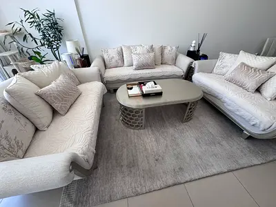 Off white 3-Piece Sofa Set with Coffee Table and Rug - Excellent Condition