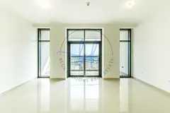 Exclusive | Bright and Spacious Manage Property