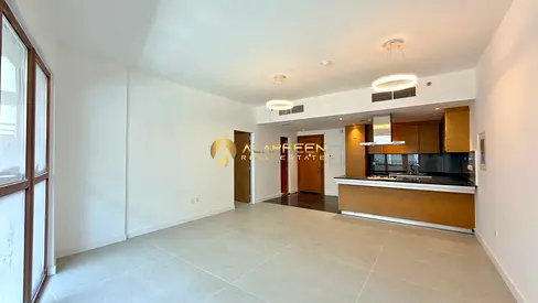 Bright Unit | Kitchen Appliances | Spacious
