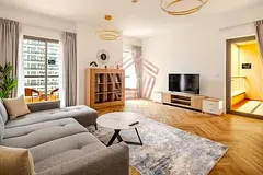 Upgraded | Marina View | Vacant