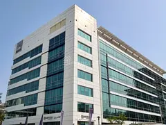 FULLY FITTED | NEAR METRO | SHEIKH ZAYED ROAD
