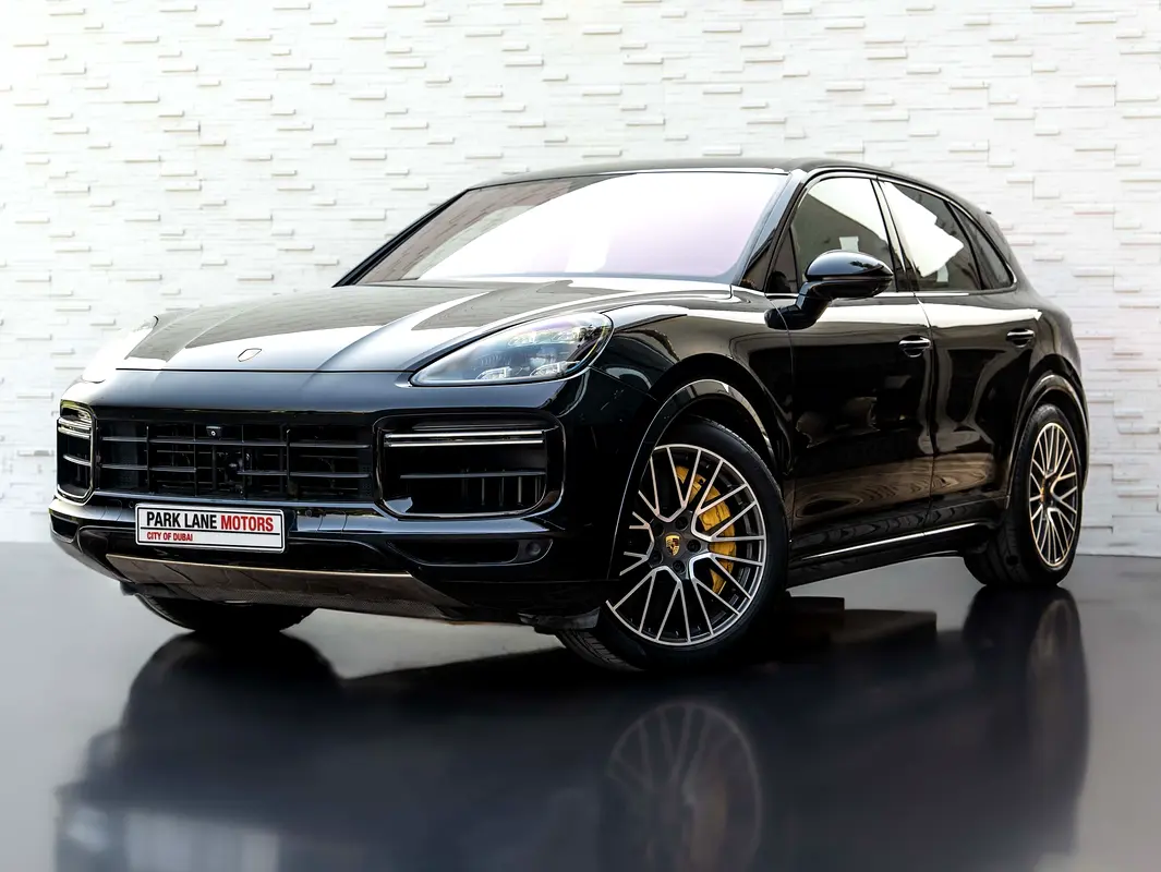 Porsche Cayenne 2018 — photo 1 of 20