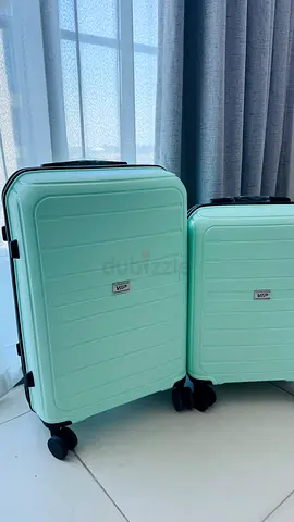 NEW VIP suitcase set