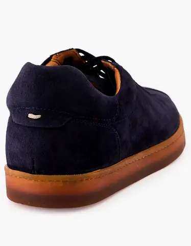 NEW GENTLE SOULS MEN SNEAKER- SIZE US 8.5 JUST AED 350