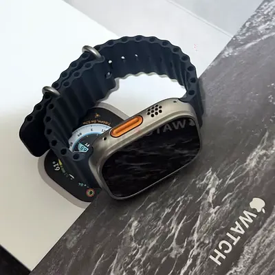 [Excellent] Apple Watch Ultra 49mm titanium Cellular, Midnight Ocean Band  4 spare straps