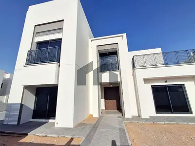فيلا 5 غرف | سنجل رو | بجوار الزاوية | موقع مميز