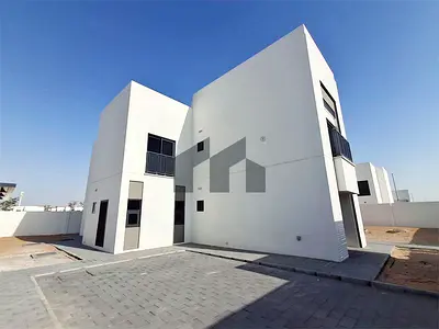 فيلا 5 غرف | سنجل رو | بجوار الزاوية | موقع مميز