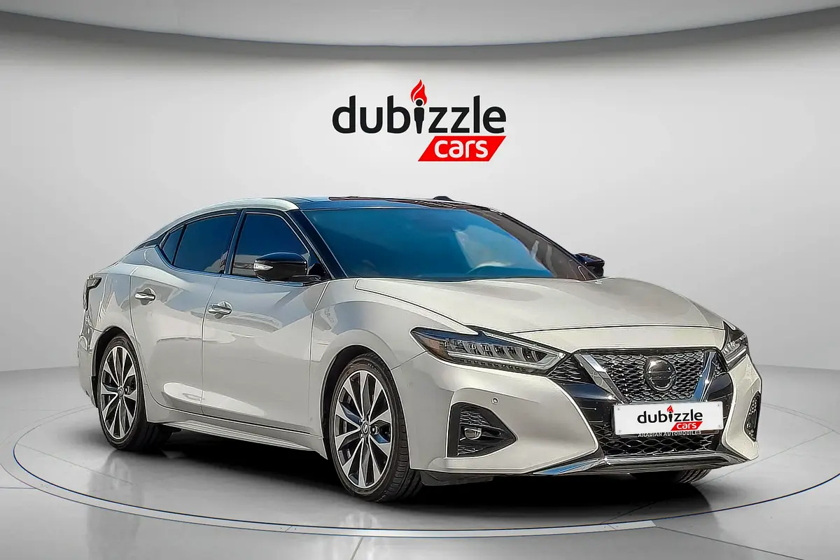 Nissan Maxima 2020 — photo 1 of 15