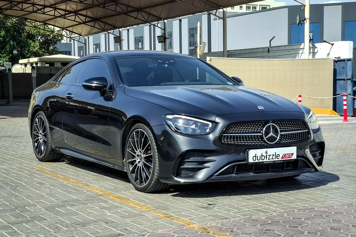 Mercedes-Benz E-Class 2022 — photo 1 of 16