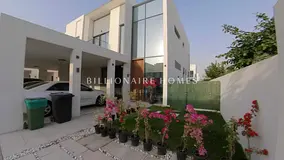 Fully Furnished | Upgraded | Close to Amenities