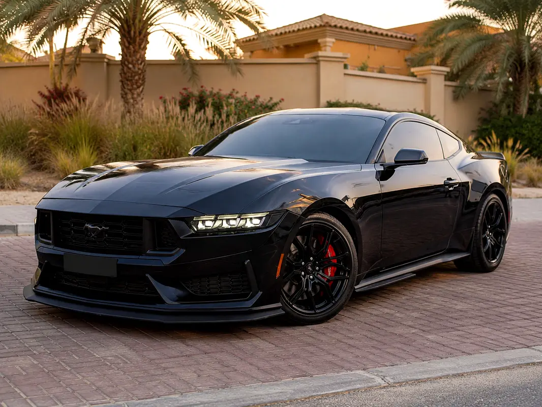 Ford Mustang 2024 — photo 1 of 7