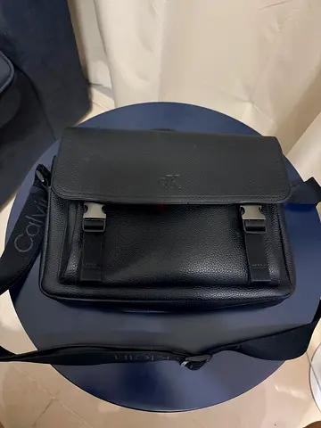 Calvin Klein messenger bag