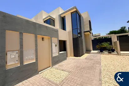 Single Row | Type 2E | 4 Bedroom Plus Maid