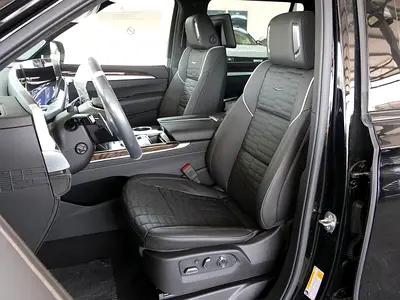 2026 Cadillac ESCALADE 缩略图 15