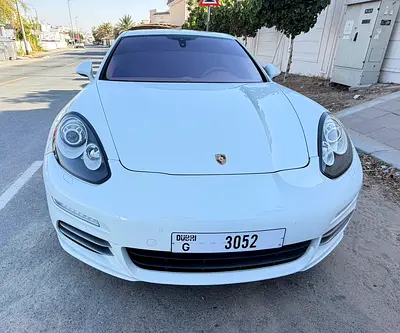 2014 Porsche Panamera 4 | GCC Specs | Well Maintained