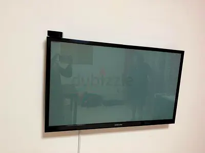 Samsung 50 inch Wall-Mounted  samsung TV - Good Working conditon