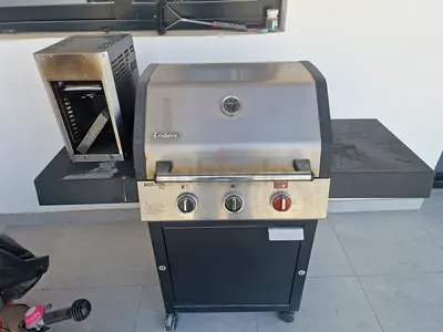 Enders 3 Zone BBQ with Infrared Sizzle Zone
