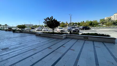 Shop for sale ( cafeteria) full furnished كافيتيريا للبيع في مويلح على الشارع العام