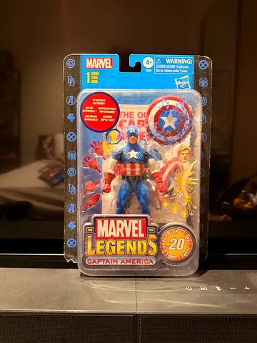 Marvel Legends 20th Anniversary Captain America — Hasbro Series 1 Sealed Figure