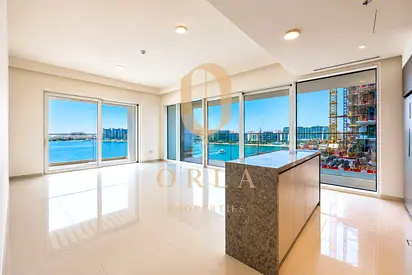 Corner Unit | Panoramic Sea & Palm Views