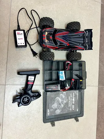 Remote Control Off-Road high speed car with Charger, Battery and Controller - Works